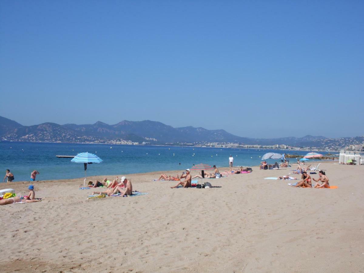 CANNES plage 2mn/45m2/vue mer/inernet/clim/parking privé Exterior foto